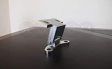 Завіса, фрезерована з цільного шматка сталі